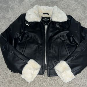 Hollister leather jacket with fur